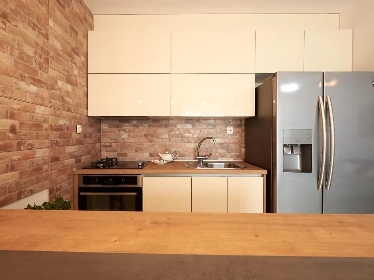 Enticing Holiday Home In Trogir Near Seabeach